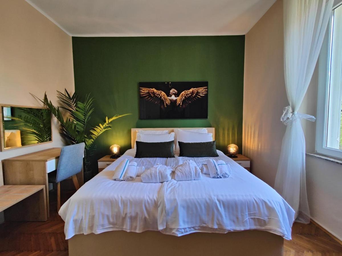 Bobo 2 One Bedroom *