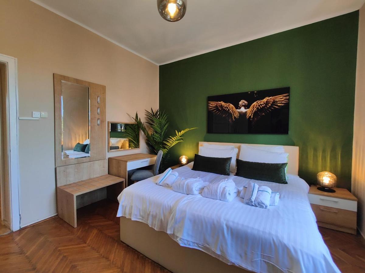 Apartment Bobo 2 One Bedroom *
